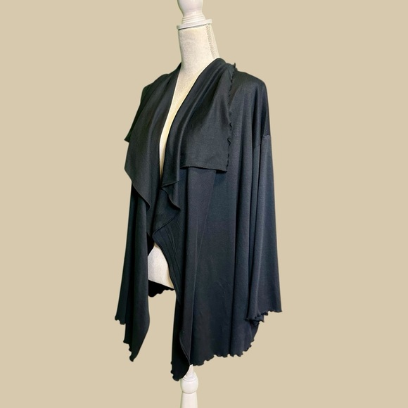 Oscar de la Renta Vintage Black Ruffled Hem Cascade Cardigan w/ Gold Tiger M/L - Picture 4 of 13